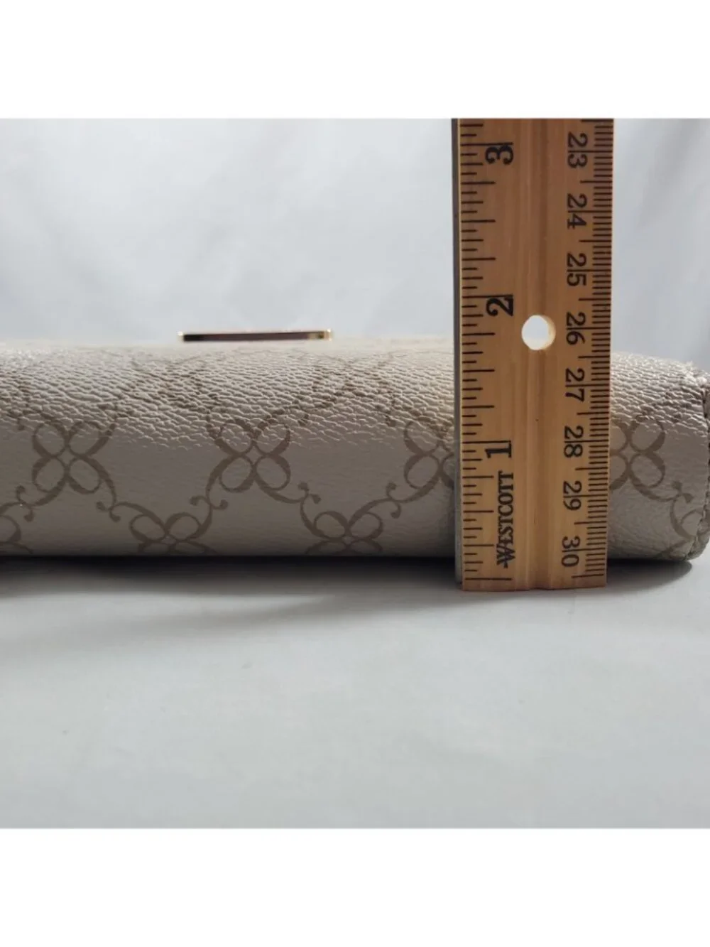 Nine West Norah Large Double Zip Around Wallet Clutch Beige Geometric Pattern